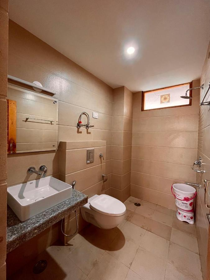 Le Green Resort, Mall Road Manali Экстерьер фото