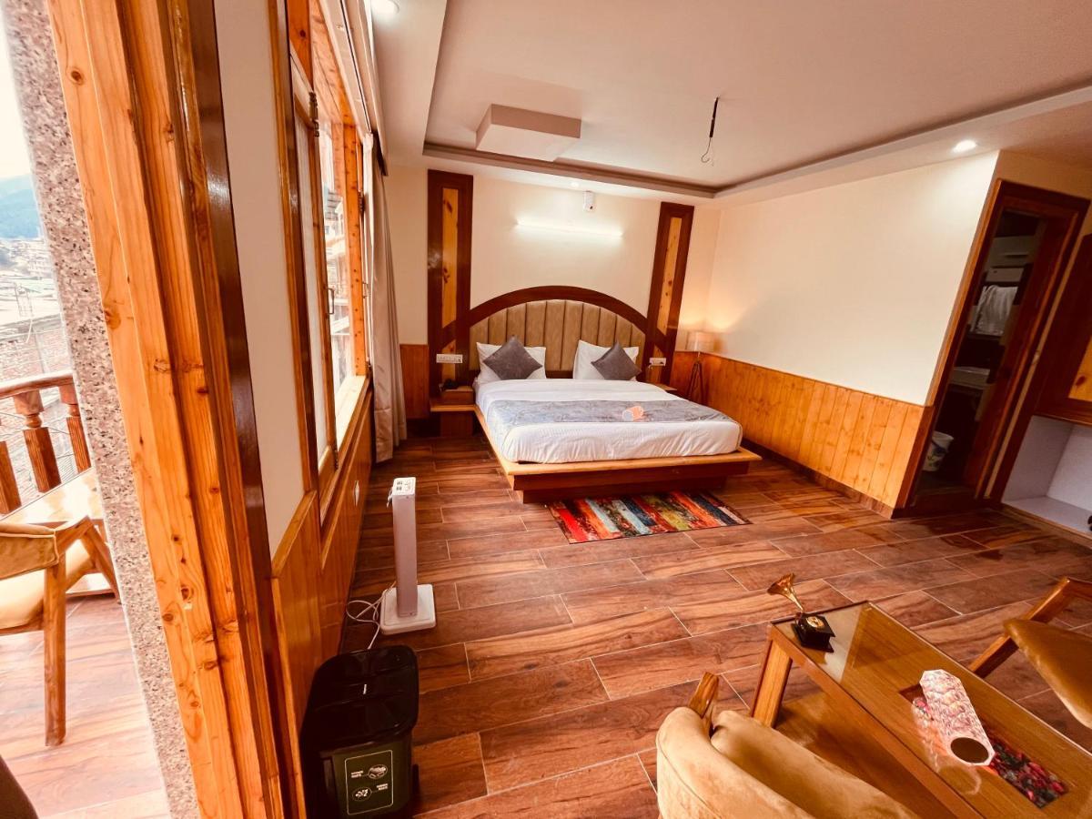 Le Green Resort, Mall Road Manali Экстерьер фото